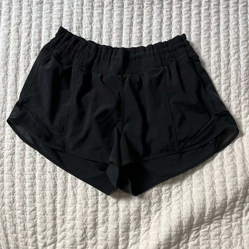 Lululemon Hotty Hot 2.5 high rise shorts size 10. EUC.